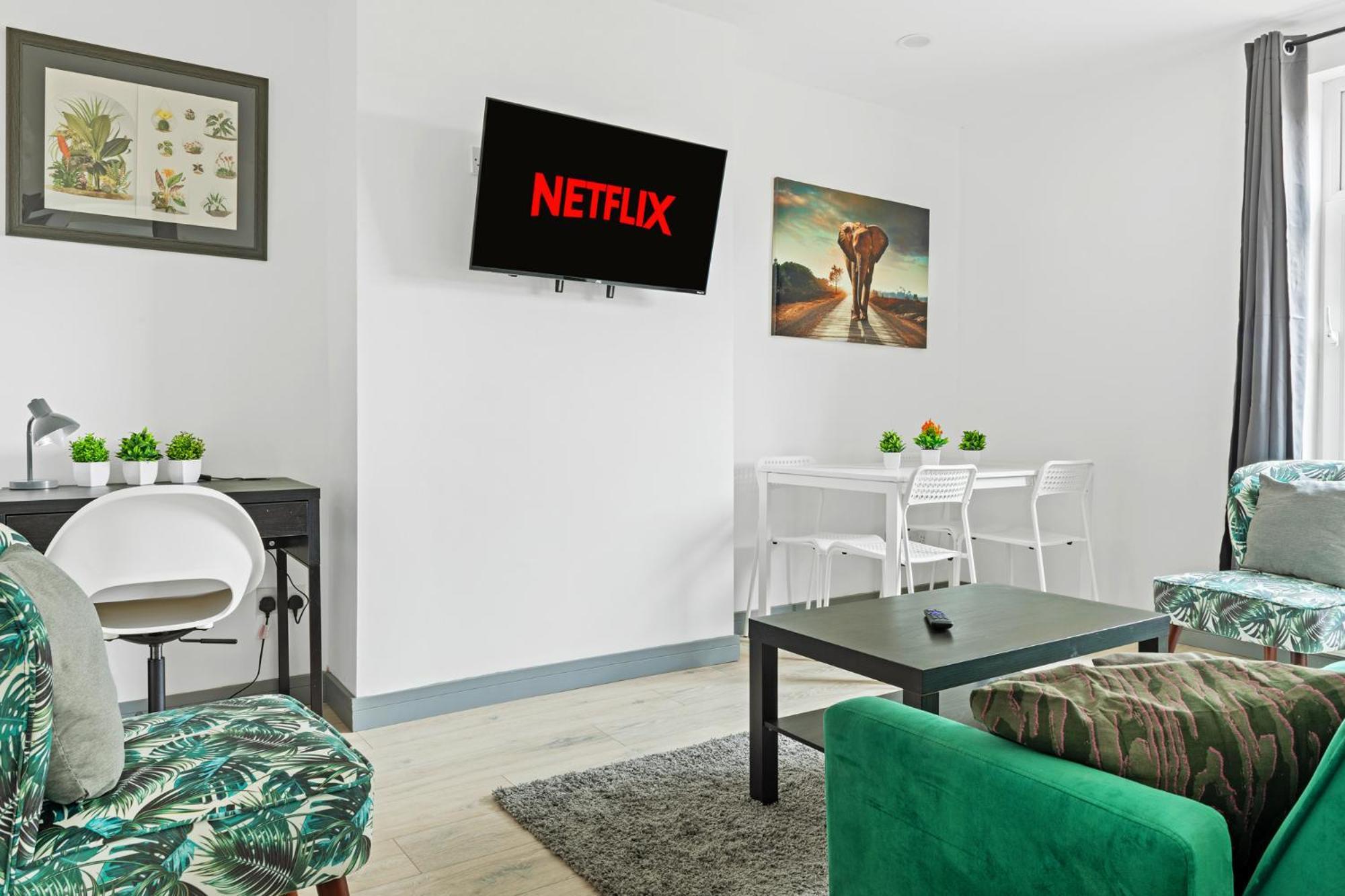 Stanion Luxurious 3 Bedroom Modern House Northamptonshire, Double, Twins, Single, Free Parking, Free Wi-Fi, Pets, Up To 8 Sleeps, 4 Smart Tvs Корбі Екстер'єр фото